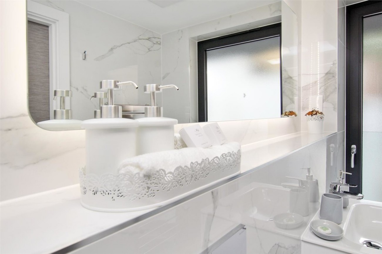 Images for Karam Court, Commercial Road, Whitechapel, London EAID:6a0eb5e1f7ec2ab39e5f31507930d009 BID:1