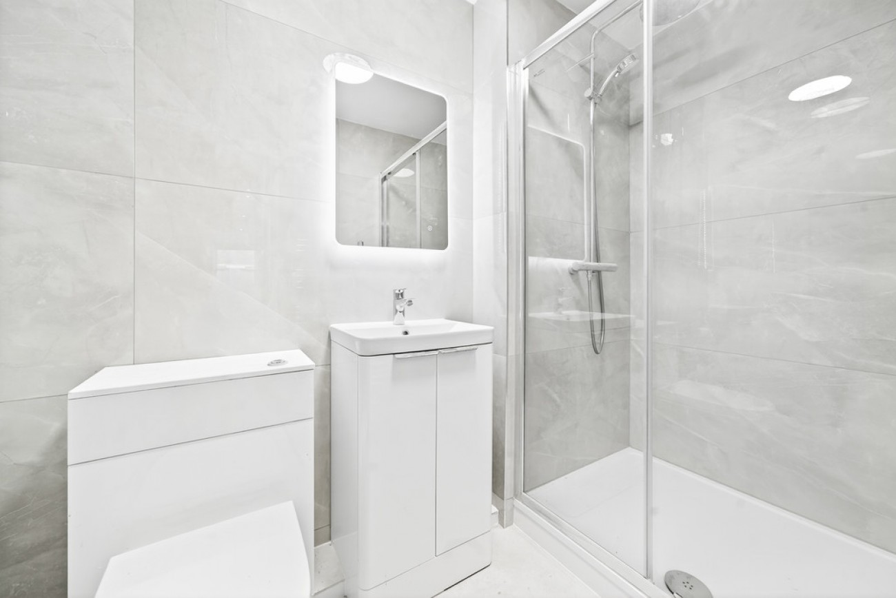 Images for Cannon Street Road, London EAID:6a0eb5e1f7ec2ab39e5f31507930d009 BID:1